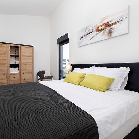 Luxury Villa Adria Apartments Krk Town Eksteriør billede