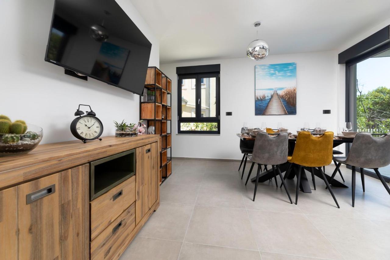 Luxury Villa Adria Apartments Krk Town Eksteriør billede