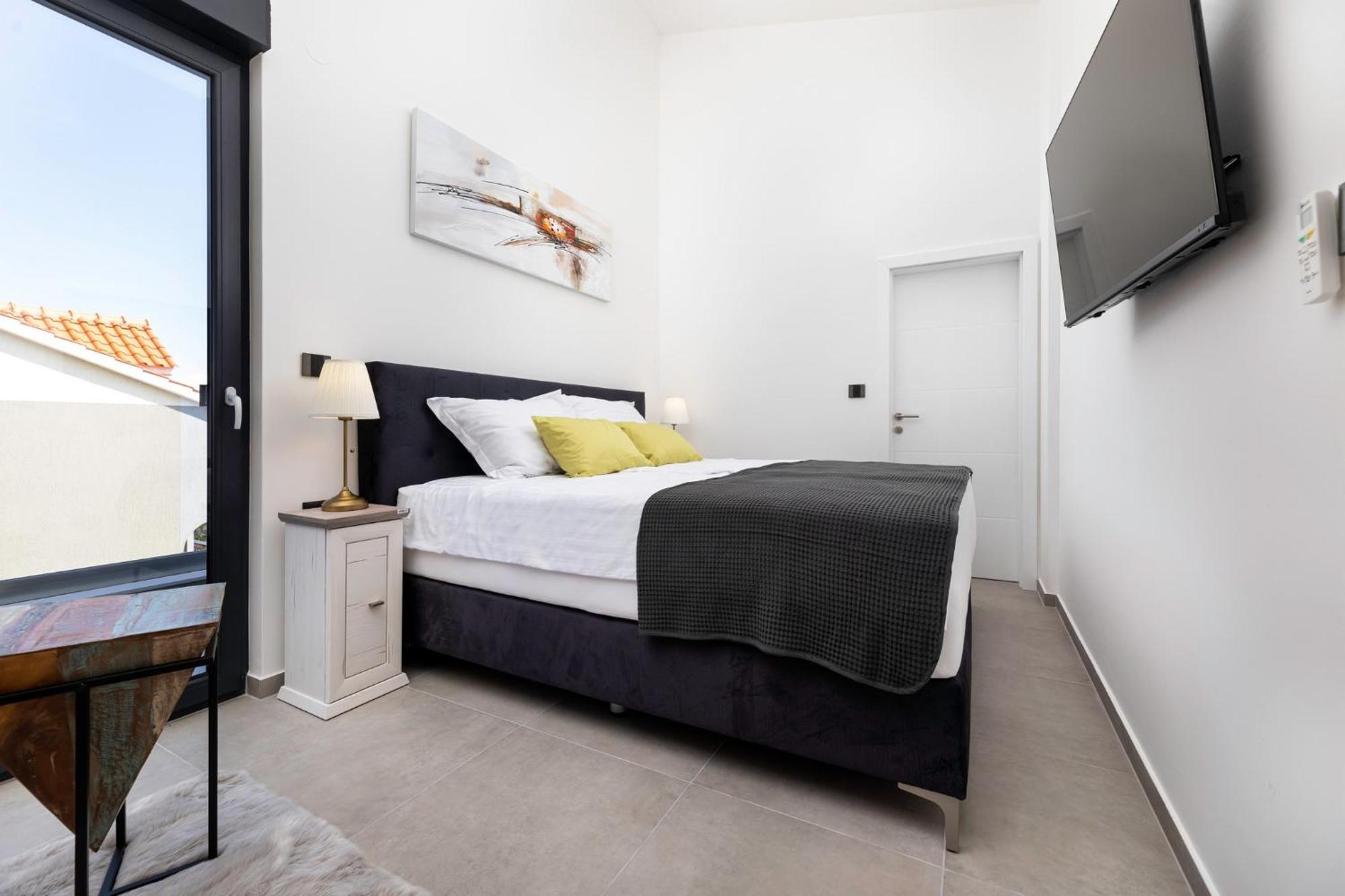Luxury Villa Adria Apartments Krk Town Eksteriør billede