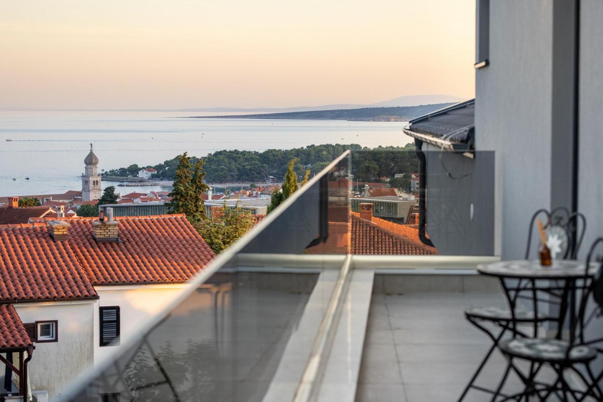 Luxury Villa Adria Apartments Krk Town Eksteriør billede