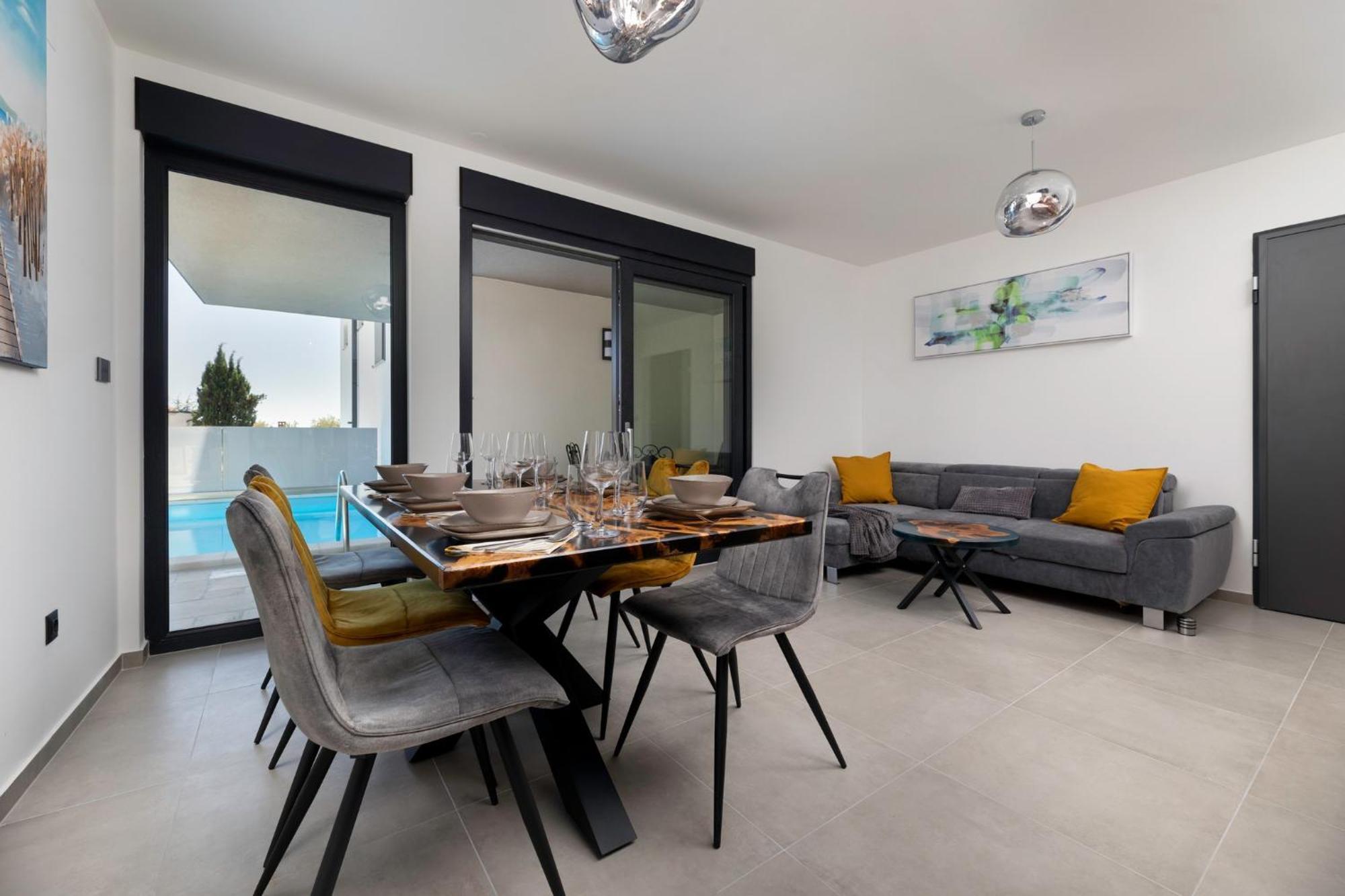 Luxury Villa Adria Apartments Krk Town Eksteriør billede
