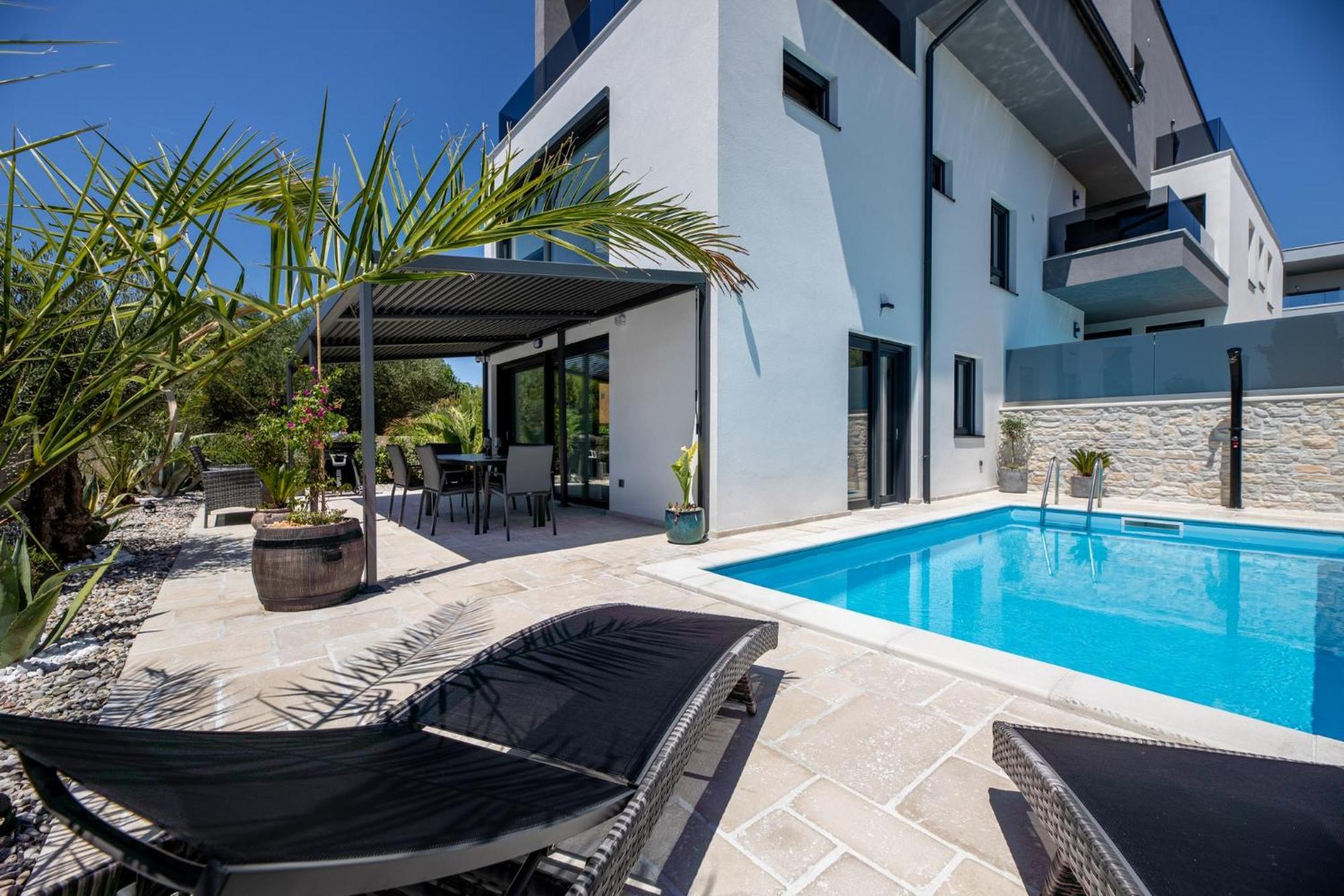 Luxury Villa Adria Apartments Krk Town Eksteriør billede