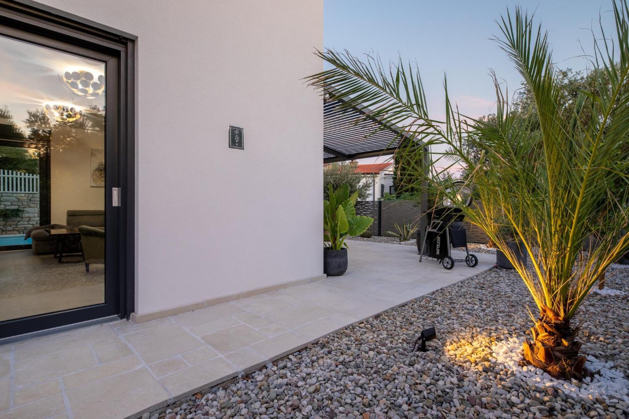 Luxury Villa Adria Apartments Krk Town Eksteriør billede
